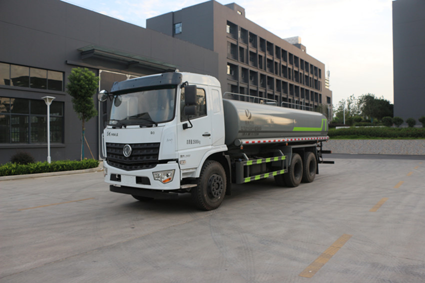 東風(fēng)專(zhuān)底22方抑塵車(chē)-霧炮車(chē)